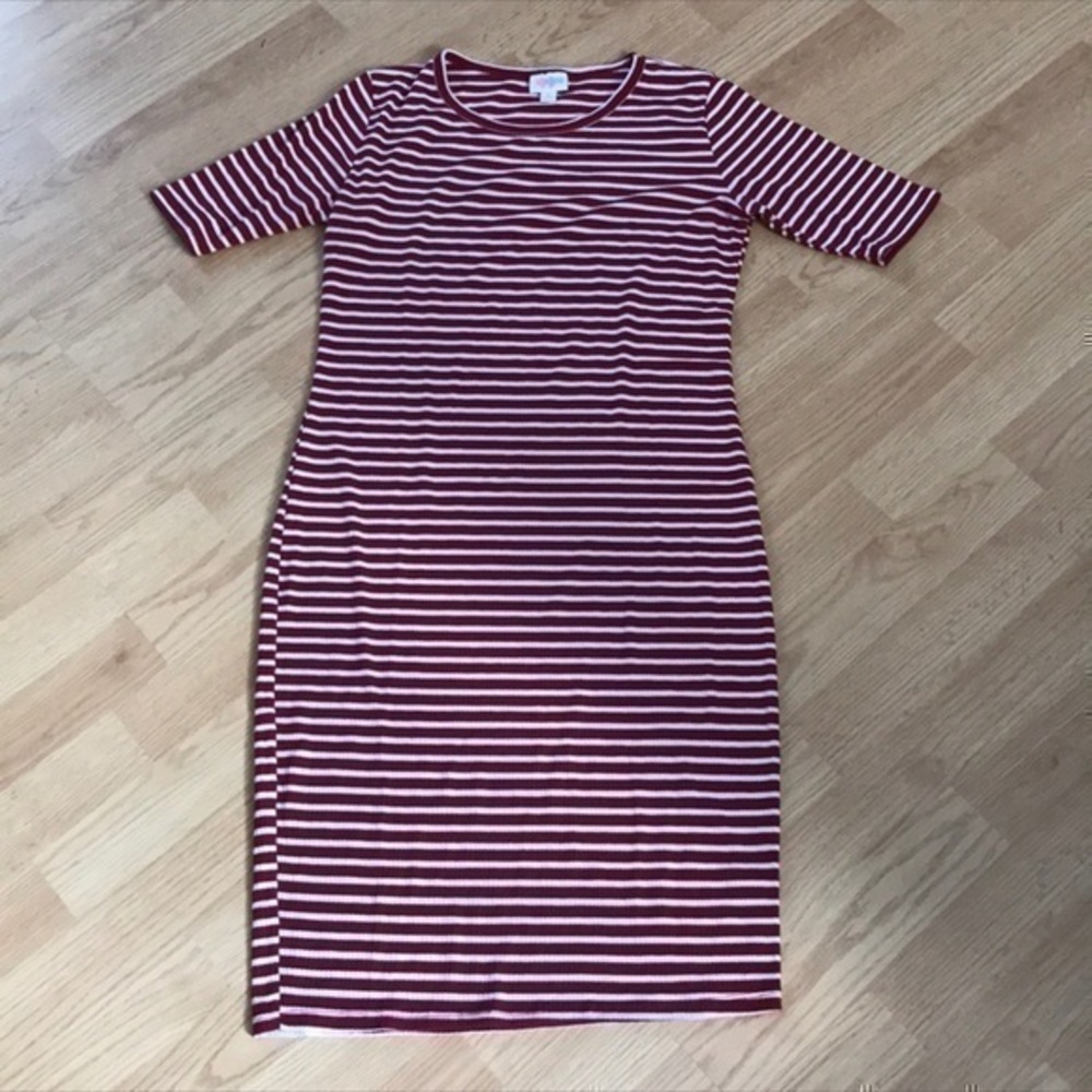 Lularoe Women’s short sleeve dress size small